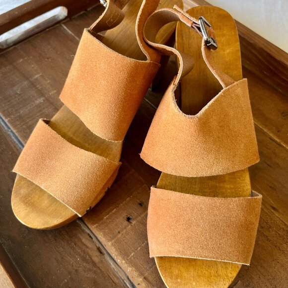 KDB Wooden heel clog - Picture 1 of 6